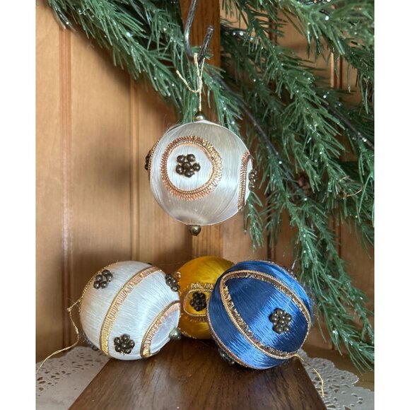 Vintage Handmade Satin String Covered Christmas Balls Ornaments Set of 4 - Picture 3 of 4